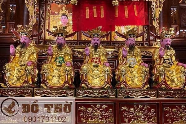 Thờ Ngũ Vị Tôn Quan trong ban thờ Tứ Phủ