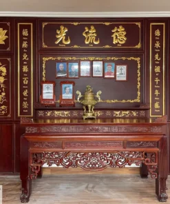 Gian thờ nhà anh Biên ở Hà Đông