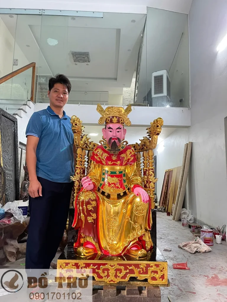 Tượng thờ Tứ Phủ của cơ sở sản xuất Đồ Thờ Cúng Tâm Linh tại làng nghề Sơn Đồng